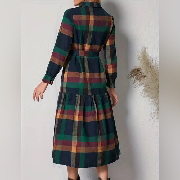 NWOT Midi length Fall Plaid Collared Dress, Button Down in Multiple Sizes - Picture 4 of 10